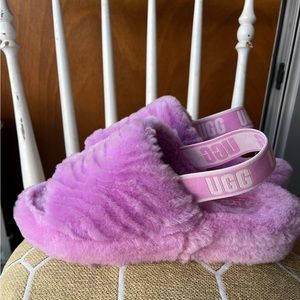 UGG Fluff Yeah Slides size 9